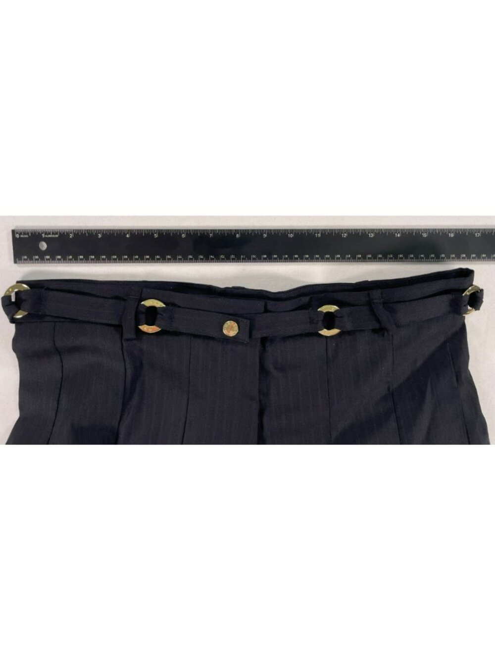 Sandro Marine Pleated Culotte Black Shorts Gold Buttons Wool-Lyocell Wmn's Sz 10 - Picture 8 of 12